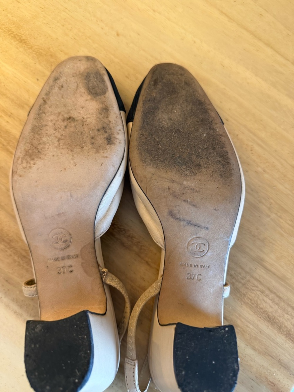 CHANEL Beige and Black Two-Tone Slingback Pumps - Picture 7 of 9